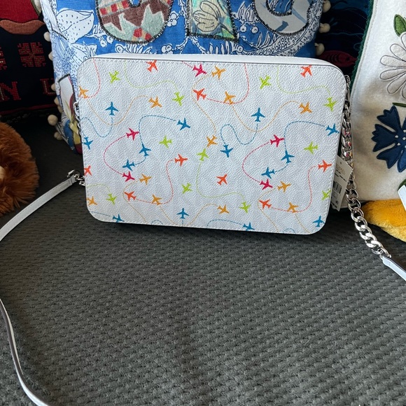 Michael Kors Jet Set WHITE Multi Airplane Print East West Crossbody Bag NEW - Picture 2 of 5